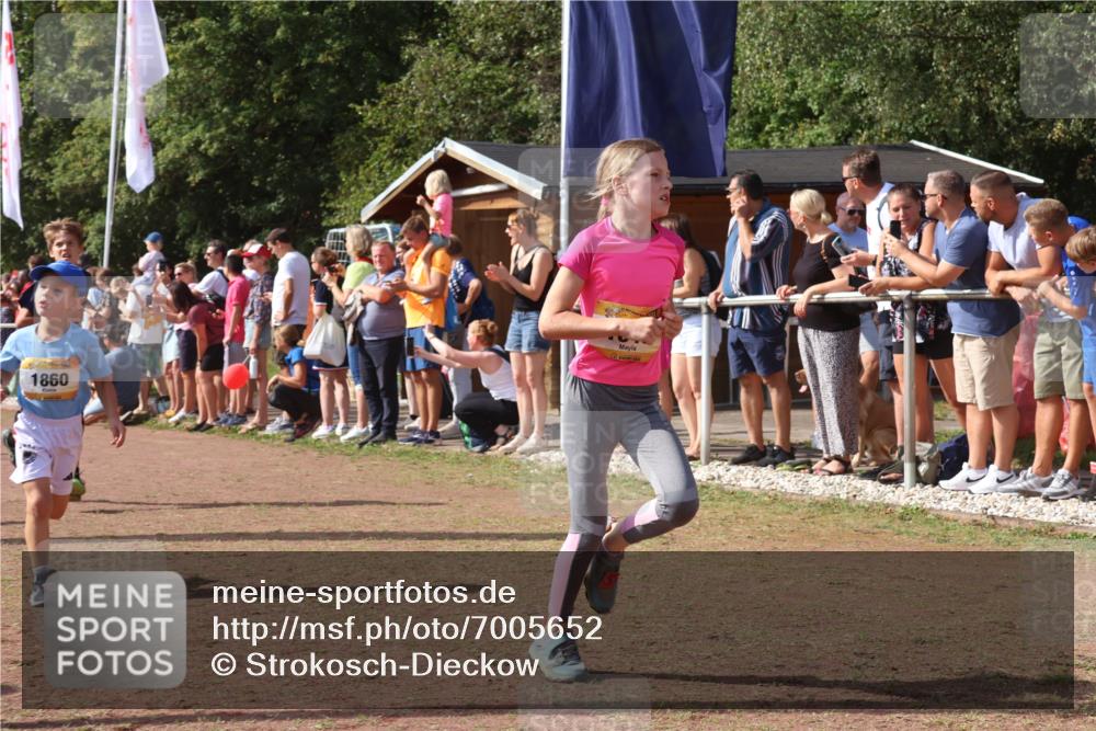 08.09.2024 - Airport Race Strokosch-Dieckow http://msf.ph/oto/7005652 08.09.2024 11:27:55 Ziel 1607, 1633, 1642, 1646, 1719, 1755, 1770, 1818, 1843, 1860, 1885, 1892, 1912, 3415, 3422, 3432 meine-sportfotos.de
