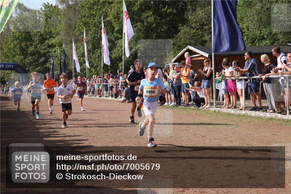 08.09.2024 - Airport Race Strokosch-Dieckow http://msf.ph/oto/7005679 08.09.2024 11:27:56 Ziel 1607, 1633, 1642, 1646, 1719, 1755, 1770, 1818, 1843, 1860, 1885, 1892, 1912, 1929, 3415, 3422, 3432 meine-sportfotos.de