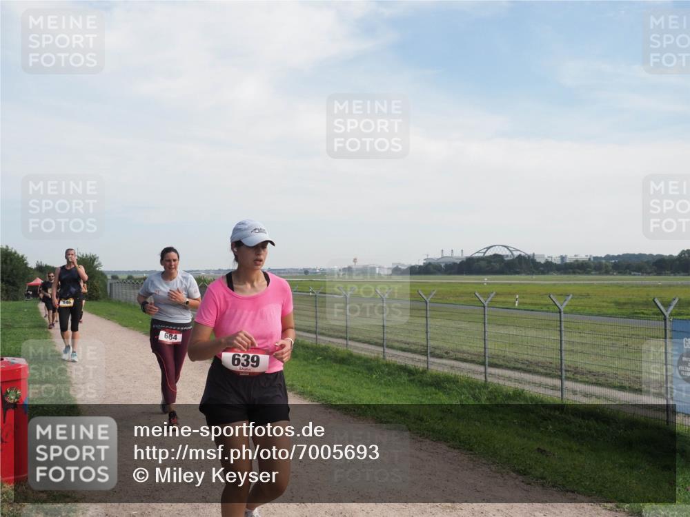 08.09.2024 - Airport Race Miley Keyser http://msf.ph/oto/7005693 08.09.2024 12:27:14 Laufen OLYMPUS, DIGITAL, CAMERA meine-sportfotos.de