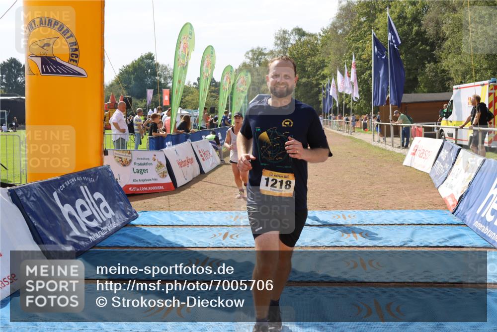 08.09.2024 - Airport Race Strokosch-Dieckow http://msf.ph/oto/7005706 08.09.2024 12:57:37 Ziel 260, 349, 448, 525, 983, 1218 meine-sportfotos.de