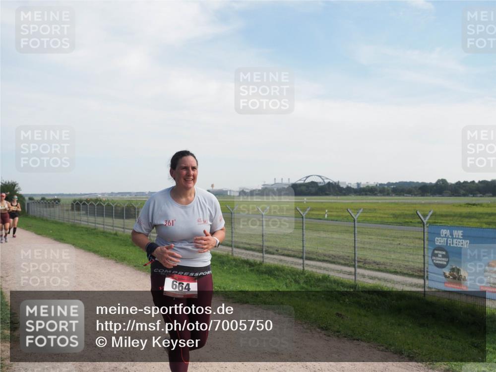 08.09.2024 - Airport Race Miley Keyser http://msf.ph/oto/7005750 08.09.2024 12:27:16 Laufen OLYMPUS, DIGITAL, CAMERA meine-sportfotos.de