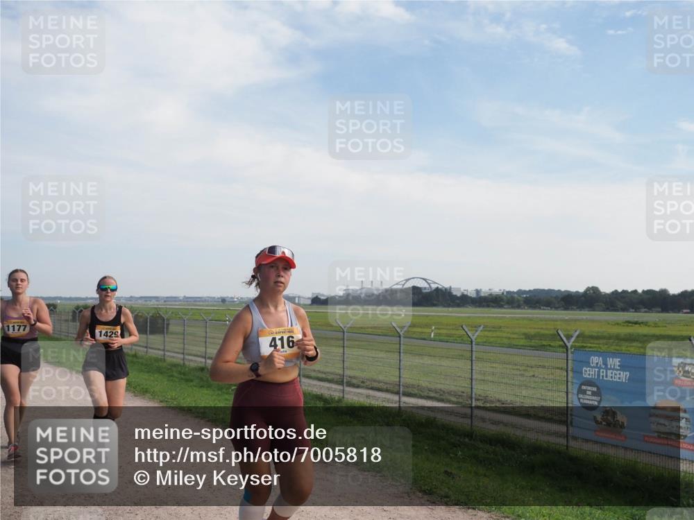 08.09.2024 - Airport Race Miley Keyser http://msf.ph/oto/7005818 08.09.2024 12:27:21 Laufen OLYMPUS, DIGITAL, CAMERA meine-sportfotos.de