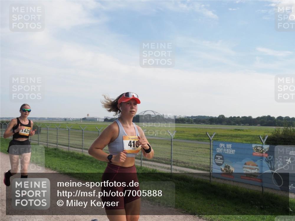 08.09.2024 - Airport Race Miley Keyser http://msf.ph/oto/7005888 08.09.2024 12:27:22 Laufen OLYMPUS, DIGITAL, CAMERA meine-sportfotos.de