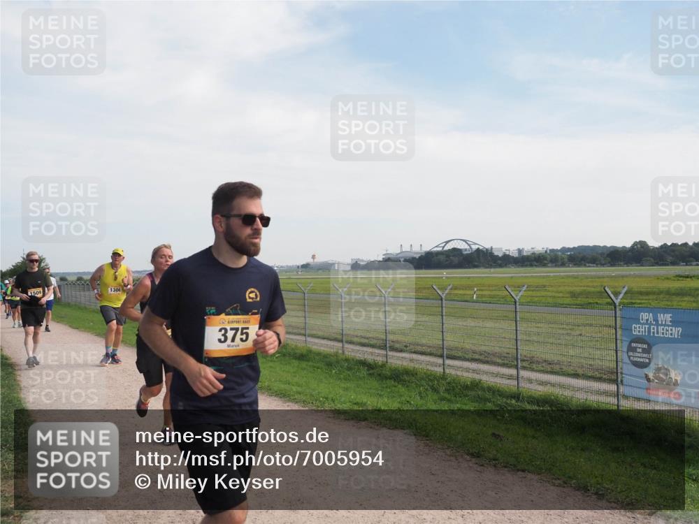 08.09.2024 - Airport Race Miley Keyser http://msf.ph/oto/7005954 08.09.2024 12:27:26 Laufen OLYMPUS, DIGITAL, CAMERA meine-sportfotos.de