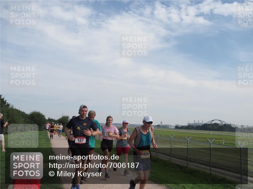 08.09.2024 - Airport Race Miley Keyser http://msf.ph/oto/7006187 08.09.2024 12:27:37 Laufen OLYMPUS, DIGITAL, CAMERA meine-sportfotos.de