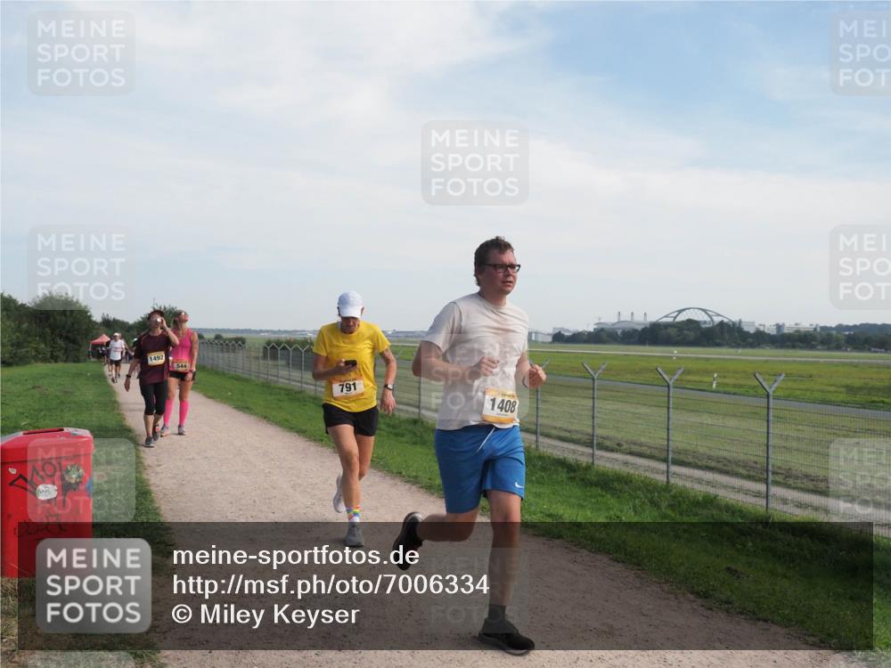 08.09.2024 - Airport Race Miley Keyser http://msf.ph/oto/7006334 08.09.2024 12:27:48 Laufen OLYMPUS, DIGITAL, CAMERA meine-sportfotos.de