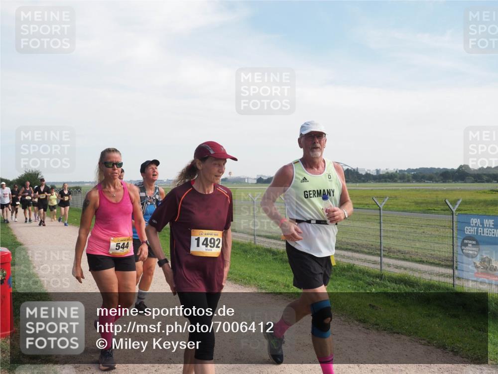 08.09.2024 - Airport Race Miley Keyser http://msf.ph/oto/7006412 08.09.2024 12:27:53 Laufen OLYMPUS, DIGITAL, CAMERA meine-sportfotos.de
