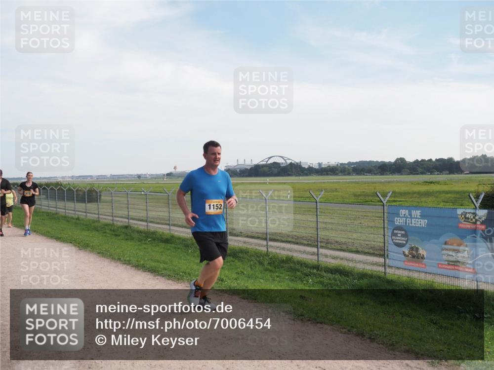 08.09.2024 - Airport Race Miley Keyser http://msf.ph/oto/7006454 08.09.2024 12:27:56 Laufen OLYMPUS, DIGITAL, CAMERA meine-sportfotos.de