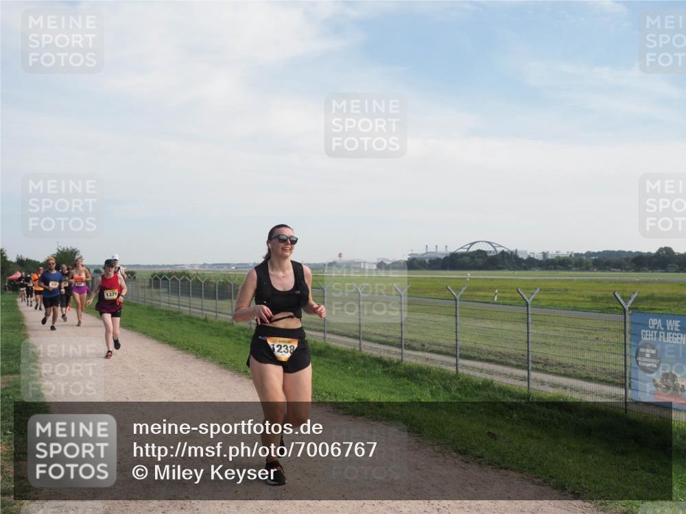 08.09.2024 - Airport Race Miley Keyser http://msf.ph/oto/7006767 08.09.2024 12:28:13 Laufen OLYMPUS, DIGITAL, CAMERA meine-sportfotos.de
