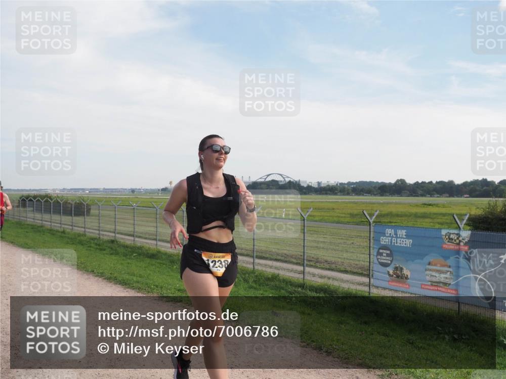 08.09.2024 - Airport Race Miley Keyser http://msf.ph/oto/7006786 08.09.2024 12:28:13 Laufen OLYMPUS, DIGITAL, CAMERA meine-sportfotos.de