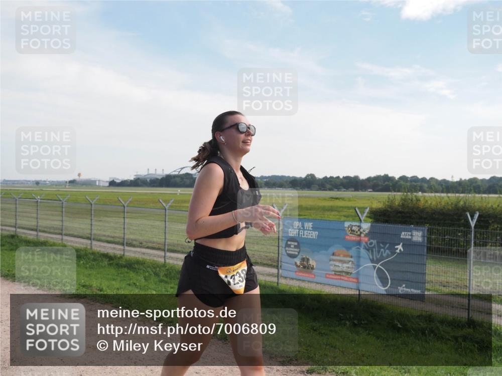08.09.2024 - Airport Race Miley Keyser http://msf.ph/oto/7006809 08.09.2024 12:28:14 Laufen OLYMPUS, DIGITAL, CAMERA meine-sportfotos.de