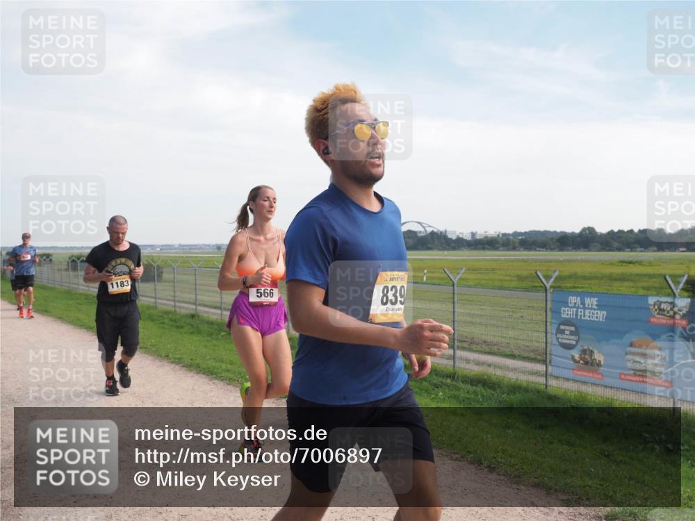 08.09.2024 - Airport Race Miley Keyser http://msf.ph/oto/7006897 08.09.2024 12:28:18 Laufen OLYMPUS, DIGITAL, CAMERA meine-sportfotos.de