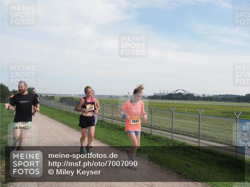 08.09.2024 - Airport Race Miley Keyser http://msf.ph/oto/7007090 08.09.2024 12:28:27 Laufen OLYMPUS, DIGITAL, CAMERA meine-sportfotos.de