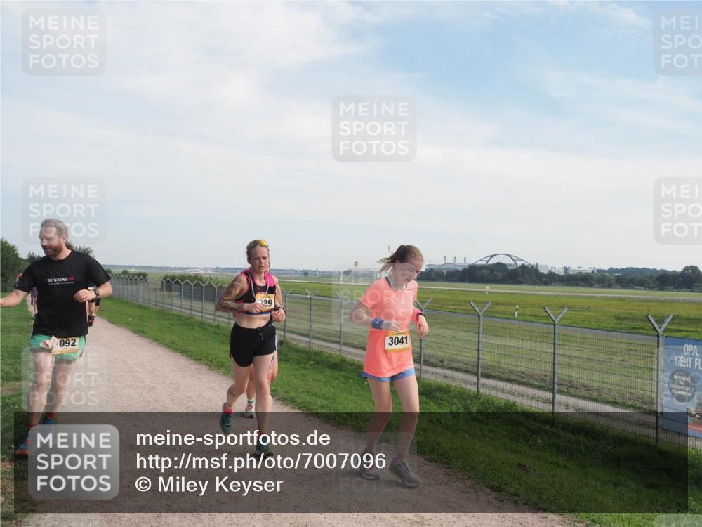 08.09.2024 - Airport Race Miley Keyser http://msf.ph/oto/7007096 08.09.2024 12:28:27 Laufen OLYMPUS, DIGITAL, CAMERA meine-sportfotos.de