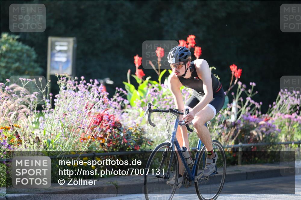 08.09.2024 - Stadtparktriathlon Zöllner http://msf.ph/oto/7007131 08.09.2024 08:50:15 Radfahren 1, 22, 32, 56 meine-sportfotos.de