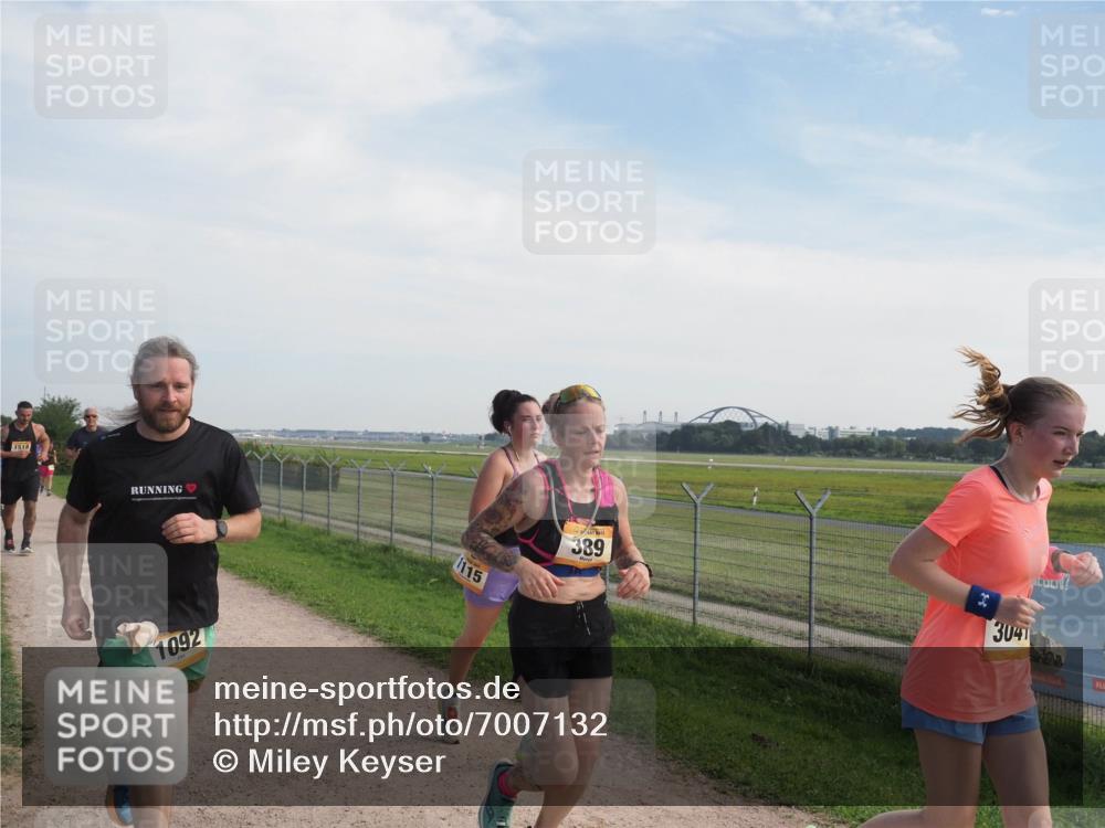 08.09.2024 - Airport Race Miley Keyser http://msf.ph/oto/7007132 08.09.2024 12:28:28 Laufen OLYMPUS, DIGITAL, CAMERA meine-sportfotos.de