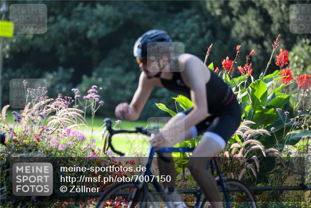 08.09.2024 - Stadtparktriathlon Zöllner http://msf.ph/oto/7007150 08.09.2024 08:50:16 Radfahren 1, 19, 22, 32, 56 meine-sportfotos.de