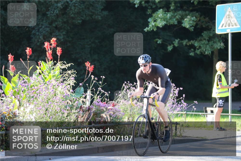 08.09.2024 - Stadtparktriathlon Zöllner http://msf.ph/oto/7007197 08.09.2024 08:50:23 Radfahren 1, 19, 32, 86 meine-sportfotos.de