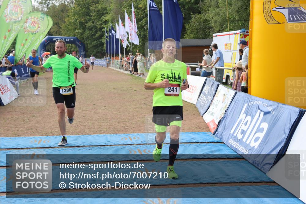 08.09.2024 - Airport Race Strokosch-Dieckow http://msf.ph/oto/7007210 08.09.2024 12:35:09 Ziel 241, 258, 450, 811, 966, 1002, 1050, 1095, 1388, 1419 meine-sportfotos.de