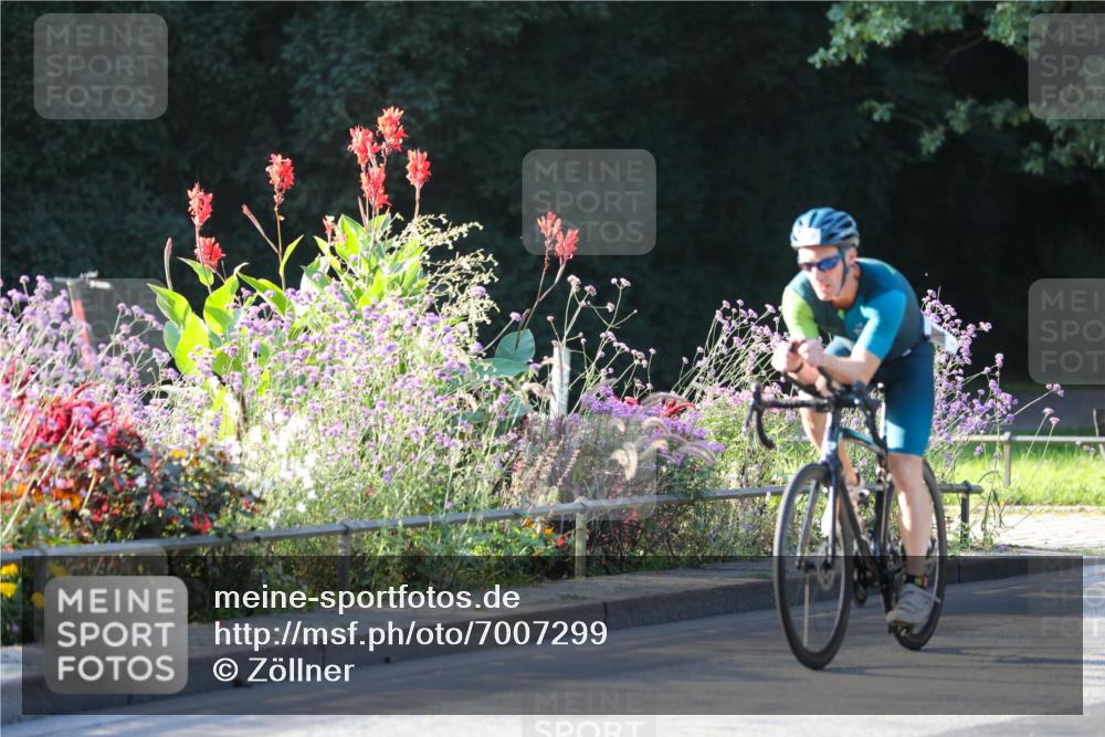 08.09.2024 - Stadtparktriathlon Zöllner http://msf.ph/oto/7007299 08.09.2024 08:50:42 Radfahren 34, 50, 62, 68 meine-sportfotos.de