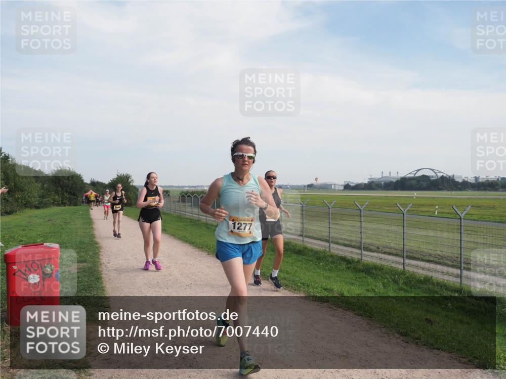 08.09.2024 - Airport Race Miley Keyser http://msf.ph/oto/7007440 08.09.2024 12:28:43 Laufen OLYMPUS, DIGITAL, CAMERA meine-sportfotos.de