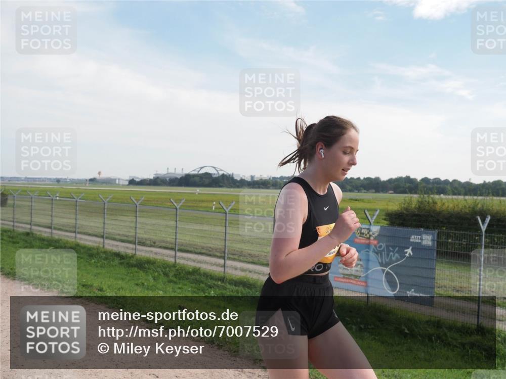 08.09.2024 - Airport Race Miley Keyser http://msf.ph/oto/7007529 08.09.2024 12:28:46 Laufen OLYMPUS, DIGITAL, CAMERA meine-sportfotos.de