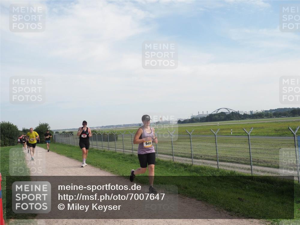 08.09.2024 - Airport Race Miley Keyser http://msf.ph/oto/7007647 08.09.2024 12:28:58 Laufen OLYMPUS, DIGITAL, CAMERA meine-sportfotos.de