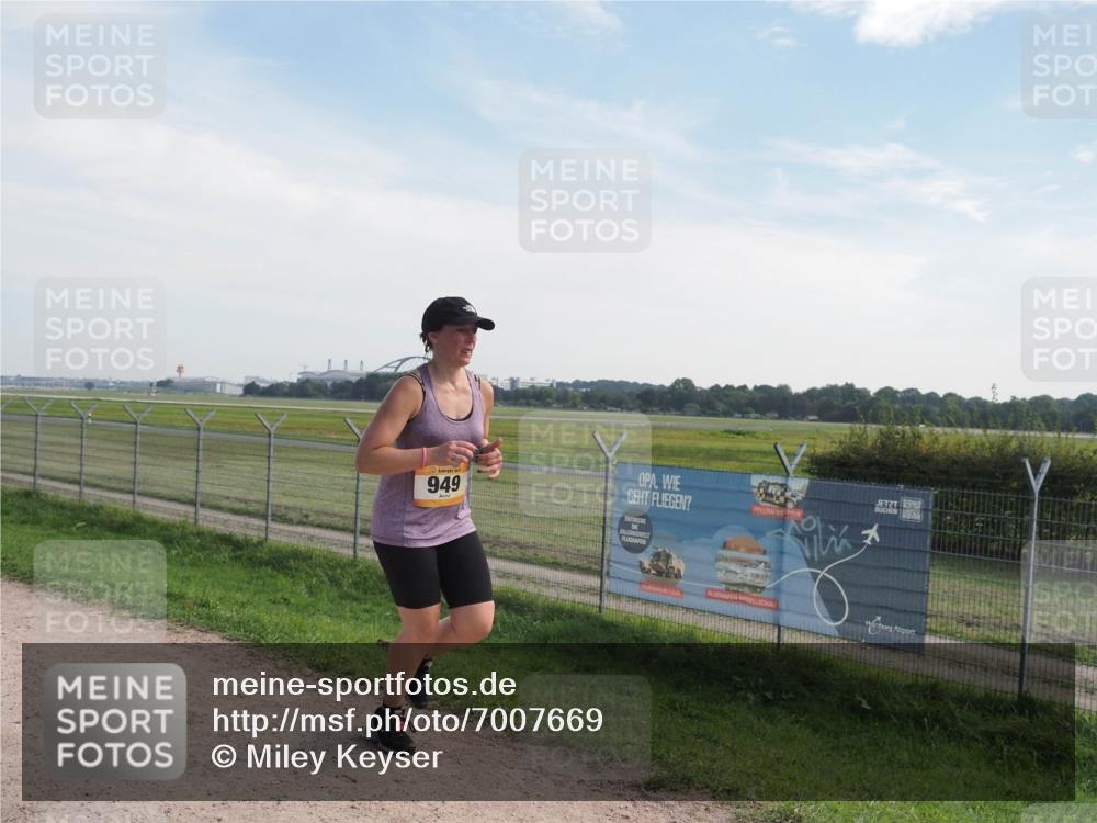 08.09.2024 - Airport Race Miley Keyser http://msf.ph/oto/7007669 08.09.2024 12:28:59 Laufen OLYMPUS, DIGITAL, CAMERA meine-sportfotos.de