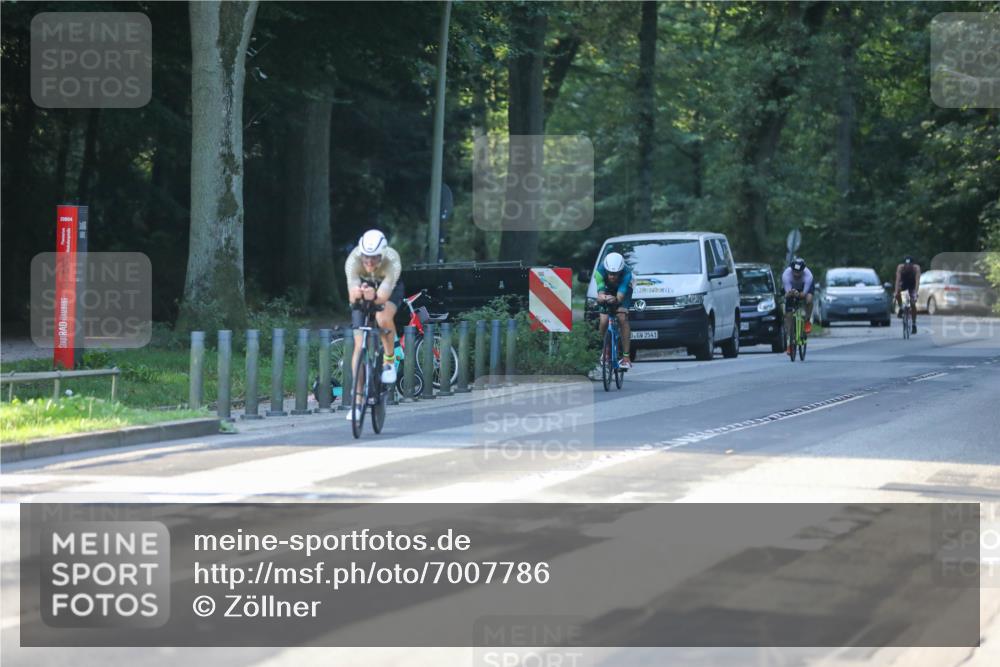 08.09.2024 - Stadtparktriathlon Zöllner http://msf.ph/oto/7007786 08.09.2024 08:51:57 Radfahren 3, 18, 44, 66 meine-sportfotos.de