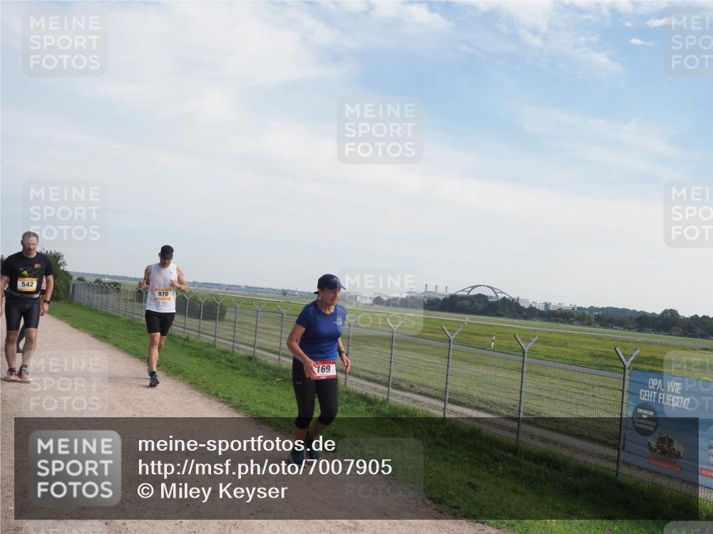 08.09.2024 - Airport Race Miley Keyser http://msf.ph/oto/7007905 08.09.2024 12:29:16 Laufen OLYMPUS, DIGITAL, CAMERA meine-sportfotos.de