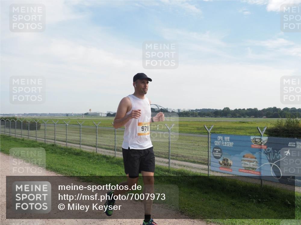 08.09.2024 - Airport Race Miley Keyser http://msf.ph/oto/7007973 08.09.2024 12:29:19 Laufen OLYMPUS, DIGITAL, CAMERA meine-sportfotos.de
