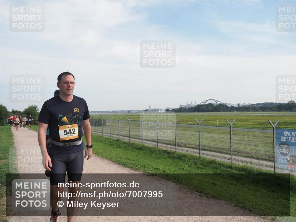 08.09.2024 - Airport Race Miley Keyser http://msf.ph/oto/7007995 08.09.2024 12:29:20 Laufen OLYMPUS, DIGITAL, CAMERA meine-sportfotos.de