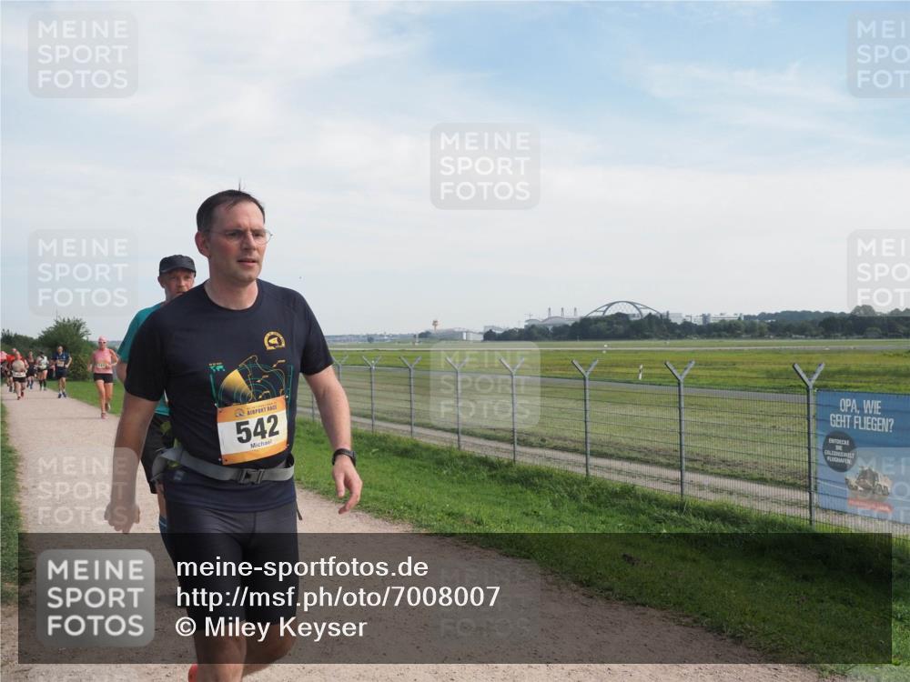 08.09.2024 - Airport Race Miley Keyser http://msf.ph/oto/7008007 08.09.2024 12:29:20 Laufen OLYMPUS, DIGITAL, CAMERA meine-sportfotos.de