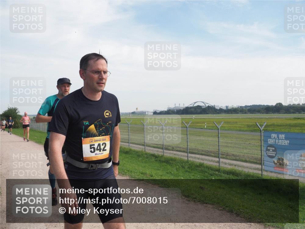 08.09.2024 - Airport Race Miley Keyser http://msf.ph/oto/7008015 08.09.2024 12:29:20 Laufen OLYMPUS, DIGITAL, CAMERA meine-sportfotos.de