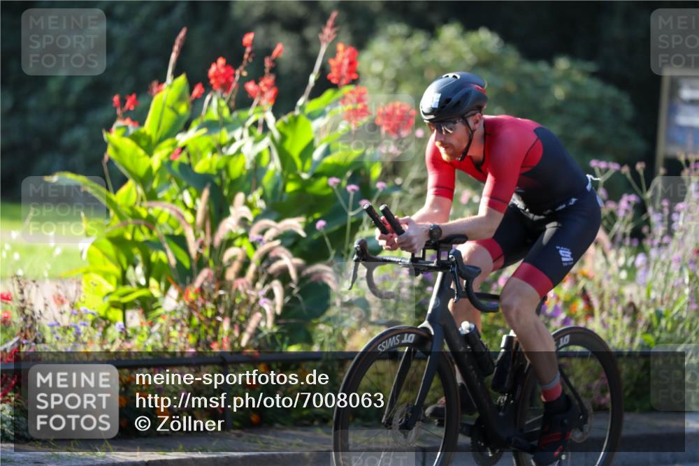 08.09.2024 - Stadtparktriathlon Zöllner http://msf.ph/oto/7008063 08.09.2024 08:52:16 Radfahren 31, 35, 40, 54, 63, 72, 76 meine-sportfotos.de