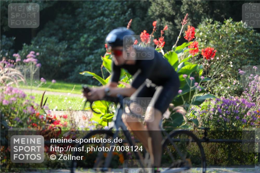 08.09.2024 - Stadtparktriathlon Zöllner http://msf.ph/oto/7008124 08.09.2024 08:52:18 Radfahren 21, 31, 35, 40, 63, 72, 76 meine-sportfotos.de