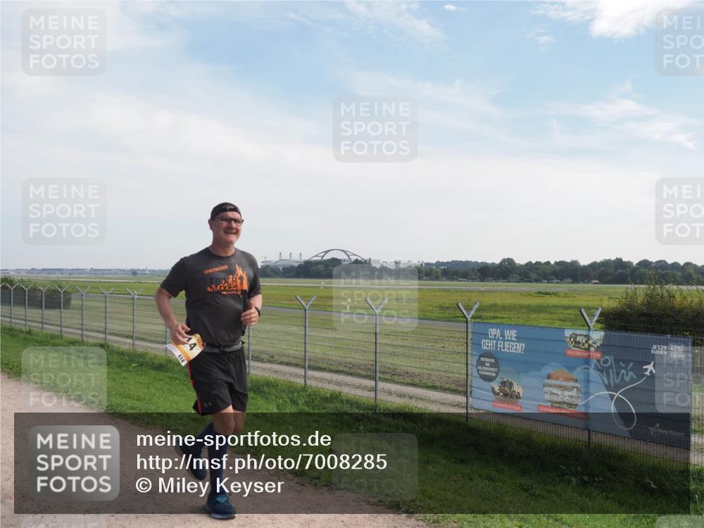 08.09.2024 - Airport Race Miley Keyser http://msf.ph/oto/7008285 08.09.2024 12:29:36 Laufen OLYMPUS, DIGITAL, CAMERA meine-sportfotos.de