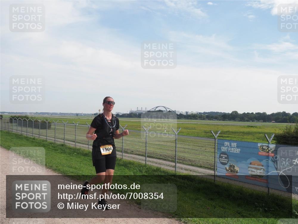 08.09.2024 - Airport Race Miley Keyser http://msf.ph/oto/7008354 08.09.2024 12:29:40 Laufen OLYMPUS, DIGITAL, CAMERA meine-sportfotos.de