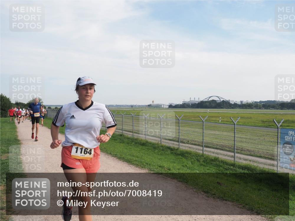 08.09.2024 - Airport Race Miley Keyser http://msf.ph/oto/7008419 08.09.2024 12:29:46 Laufen OLYMPUS, DIGITAL, CAMERA meine-sportfotos.de