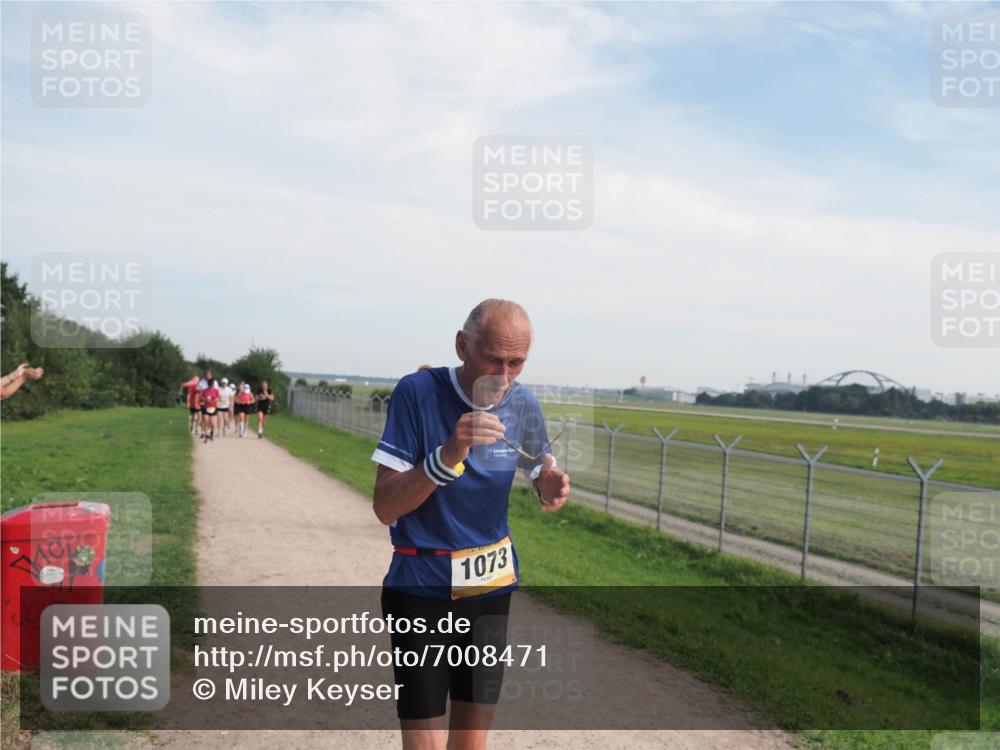 08.09.2024 - Airport Race Miley Keyser http://msf.ph/oto/7008471 08.09.2024 12:29:50 Laufen OLYMPUS, DIGITAL, CAMERA meine-sportfotos.de