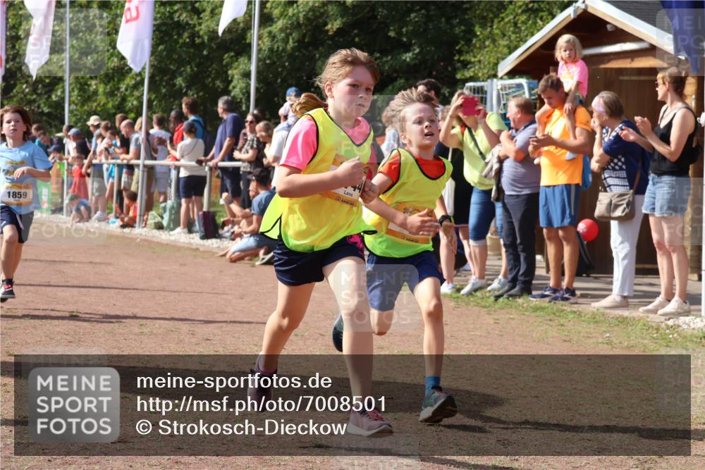 08.09.2024 - Airport Race Strokosch-Dieckow http://msf.ph/oto/7008501 08.09.2024 11:29:02 Ziel 1647, 1735, 1736, 1744, 1765, 1780, 1811, 1813, 1815, 1846, 1847, 1859, 1865, 1935, 1940, 3411 meine-sportfotos.de