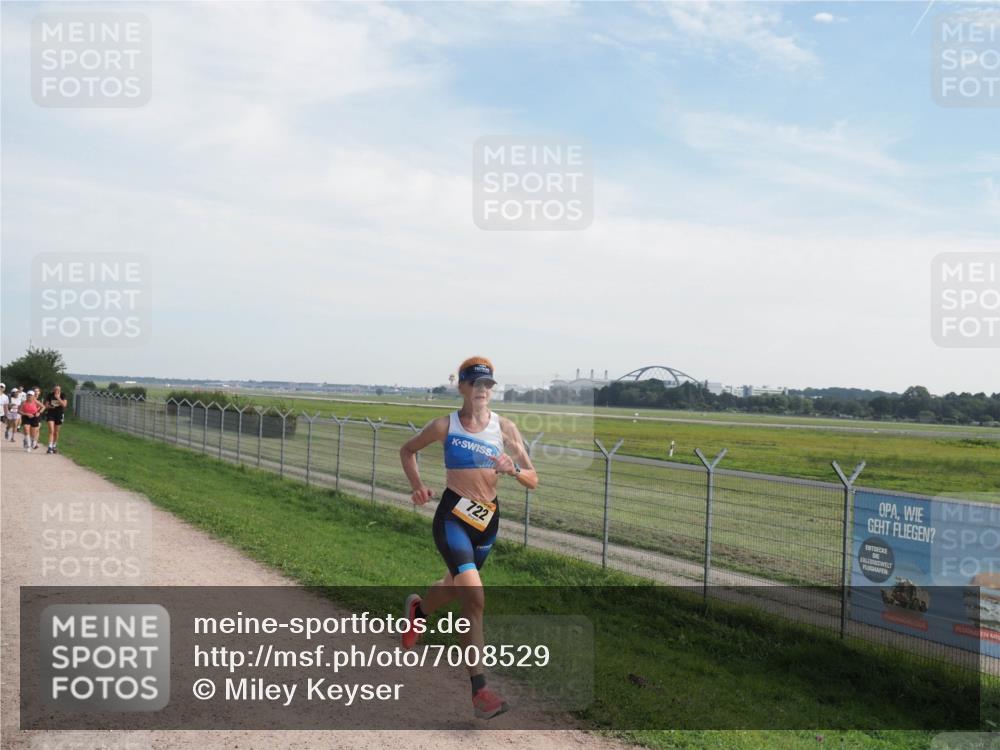 08.09.2024 - Airport Race Miley Keyser http://msf.ph/oto/7008529 08.09.2024 12:29:52 Laufen OLYMPUS, DIGITAL, CAMERA meine-sportfotos.de