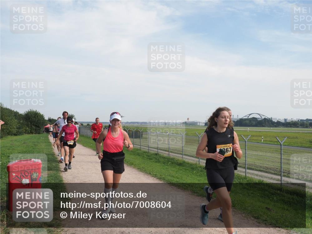 08.09.2024 - Airport Race Miley Keyser http://msf.ph/oto/7008604 08.09.2024 12:30:01 Laufen OLYMPUS, DIGITAL, CAMERA meine-sportfotos.de