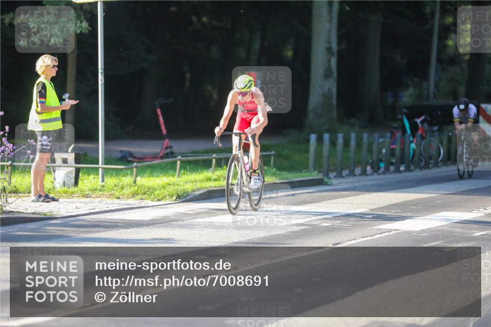 08.09.2024 - Stadtparktriathlon Zöllner http://msf.ph/oto/7008691 08.09.2024 08:53:17 Radfahren 8, 24, 58, 60, 67 meine-sportfotos.de