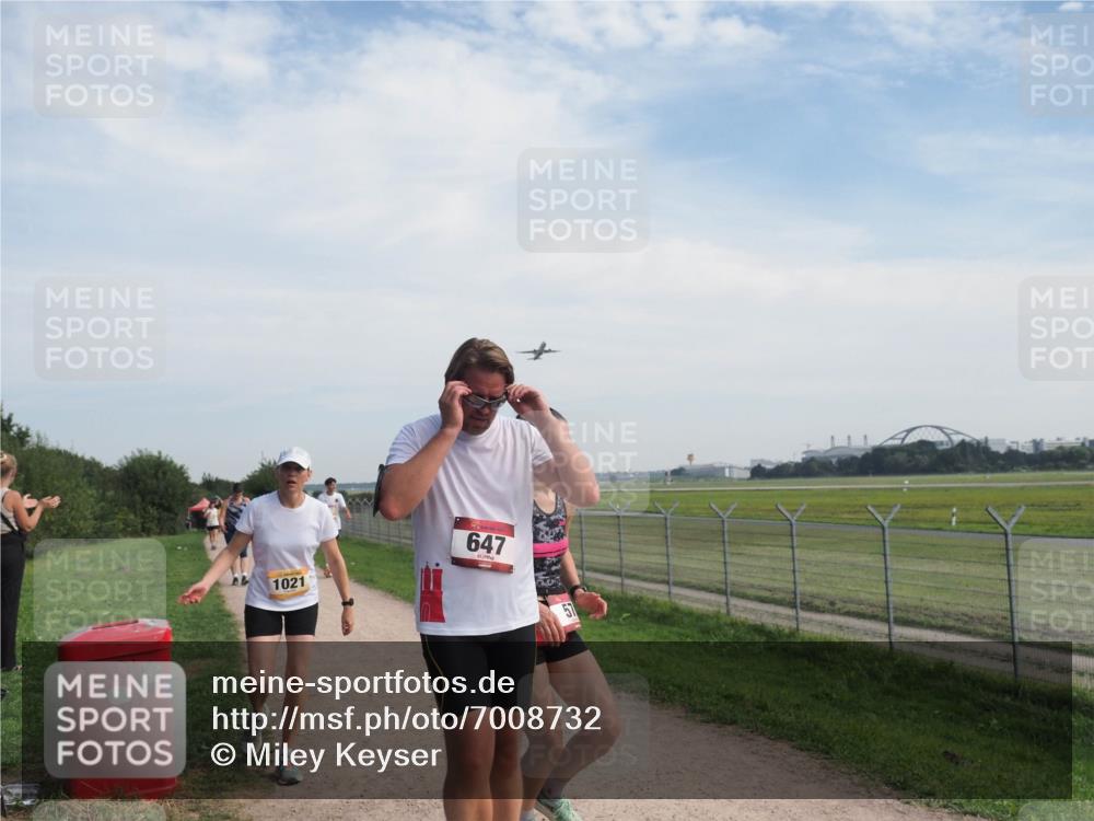 08.09.2024 - Airport Race Miley Keyser http://msf.ph/oto/7008732 08.09.2024 12:30:06 Laufen OLYMPUS, DIGITAL, CAMERA meine-sportfotos.de