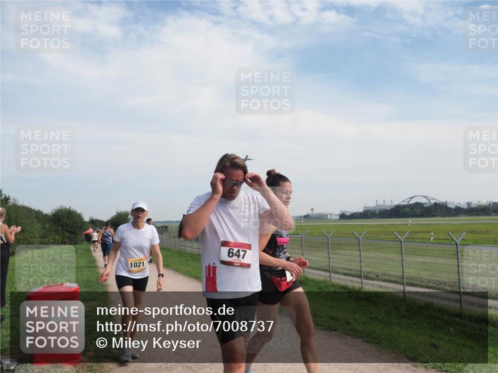 08.09.2024 - Airport Race Miley Keyser http://msf.ph/oto/7008737 08.09.2024 12:30:06 Laufen OLYMPUS, DIGITAL, CAMERA meine-sportfotos.de