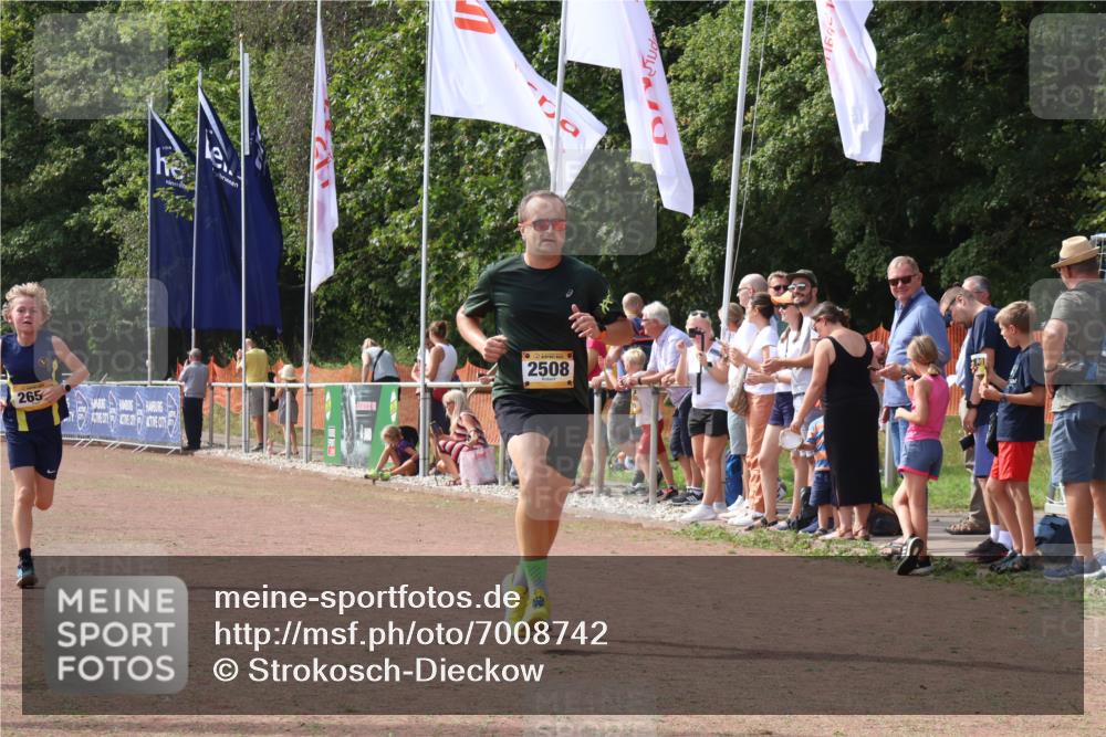 08.09.2024 - Airport Race Strokosch-Dieckow http://msf.ph/oto/7008742 08.09.2024 12:02:18 Ziel 2508, 2650, 2669 meine-sportfotos.de