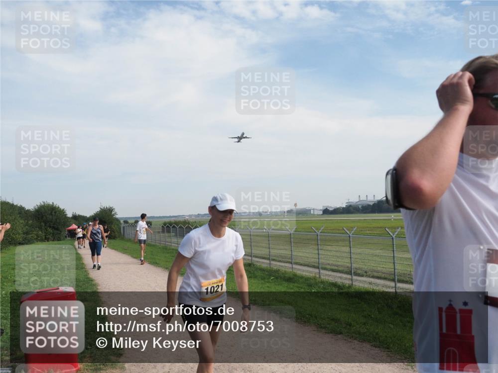 08.09.2024 - Airport Race Miley Keyser http://msf.ph/oto/7008753 08.09.2024 12:30:07 Laufen OLYMPUS, DIGITAL, CAMERA meine-sportfotos.de