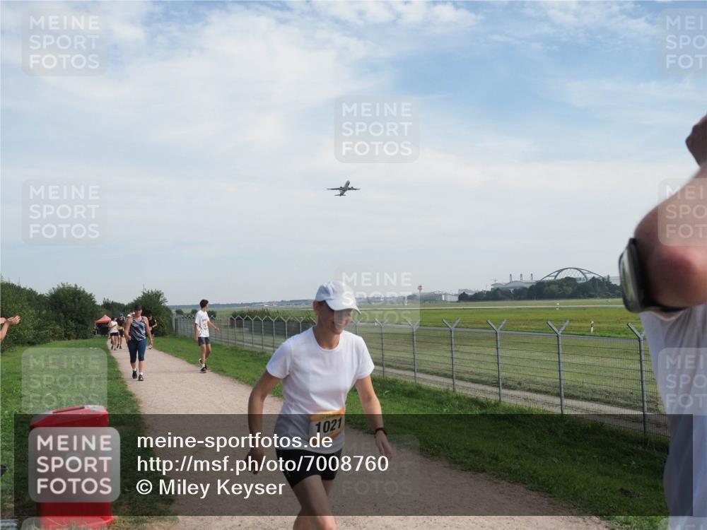 08.09.2024 - Airport Race Miley Keyser http://msf.ph/oto/7008760 08.09.2024 12:30:07 Laufen OLYMPUS, DIGITAL, CAMERA meine-sportfotos.de