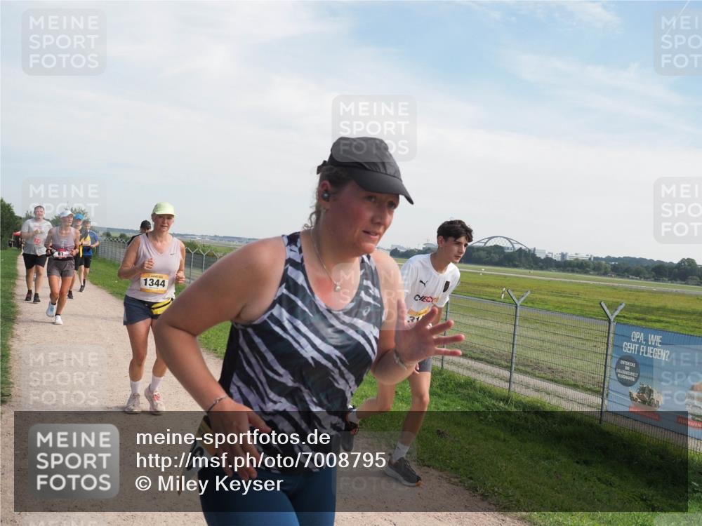 08.09.2024 - Airport Race Miley Keyser http://msf.ph/oto/7008795 08.09.2024 12:30:16 Laufen OLYMPUS, DIGITAL, CAMERA meine-sportfotos.de
